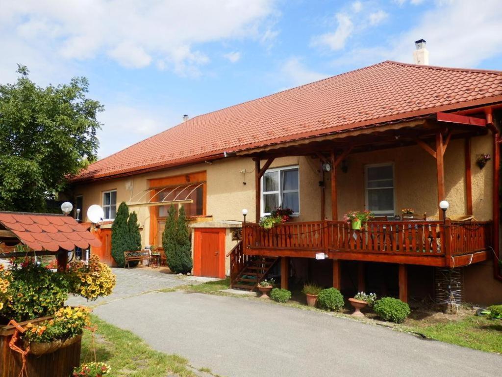 Guesthouse Ilona Velky Kamenec Εξωτερικό φωτογραφία